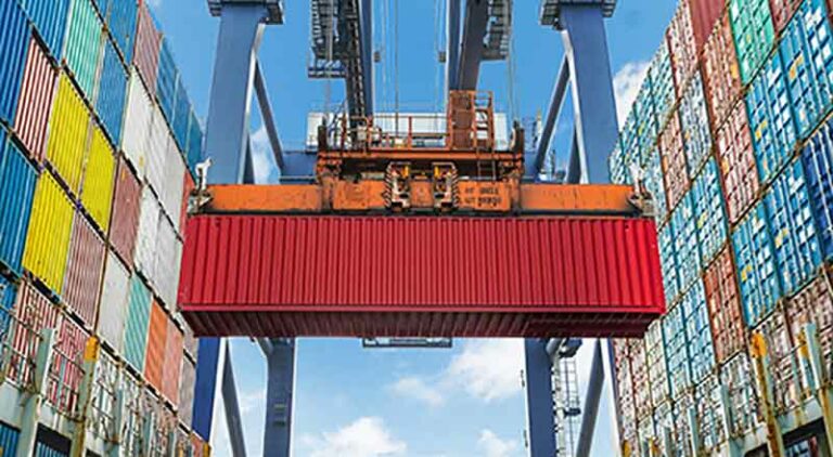 Demurrage Charges: Who pays & How to Avoid?