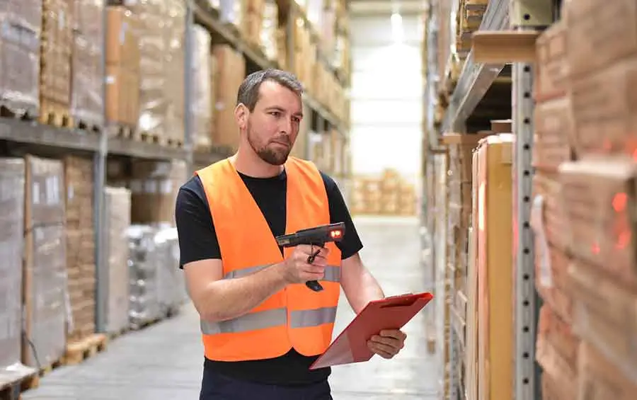 labor-in-aslg-warehouse